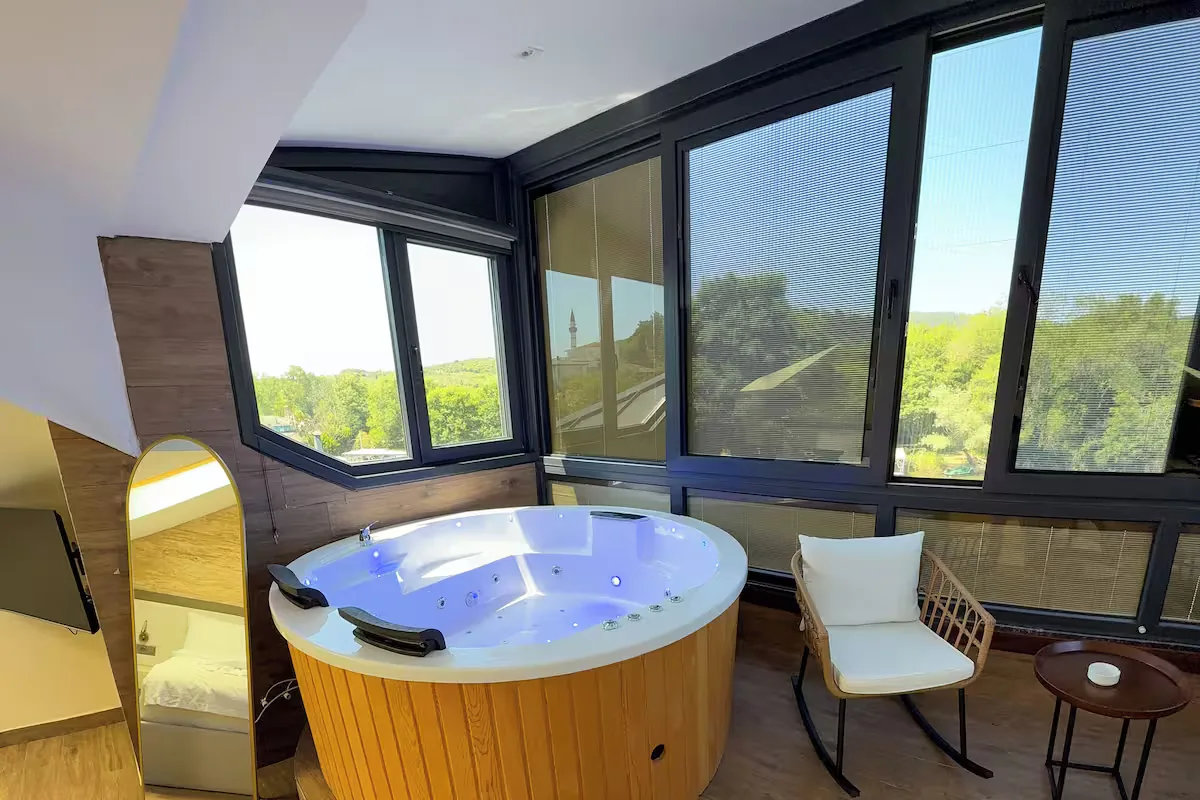 Luxury Suite